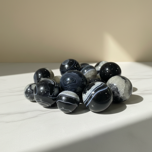 Esfera de Cristal de Sardónix Negra Pulida de Alta Calidad al por Mayor para Decoración del Hogar y Regalos - Product Image 5