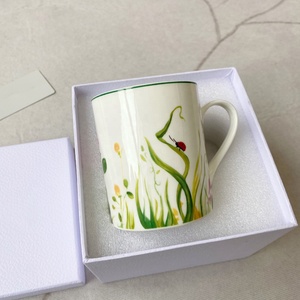 ชุดอาหารค่ำเซรามิกโบนไชน่าสไตล์ยุโรปหรูหราทันสมัย 41 ชิ้น พร้อมชุดถ้วยและโลโก้สั่งทำ สำหรับใช้ในครัวเรือน ขายส่ง - Product Image 6