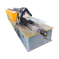 Ligne de production de profilés de plafond en acier léger PPGI pour cloisons sèches, avec machine de formage à froid pour montants et rails en U, pilotée par PLC automatique