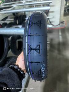 <span class=keywords><strong>Pneu</strong></span> de <span class=keywords><strong>moto</strong></span> et scooter fabriqué en Chine – Tailles 300-8, 90/90-10, 100/90-10 (TT & TL), 3.00-8, 90/90/10, 100/90/10 - Product Image 4