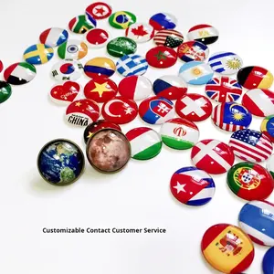 Broche drapeau européen-américain pour le football avec impression UV, alliage époxy et électroplaqué pour usage publicitaire et commémoratif - Product Image 2