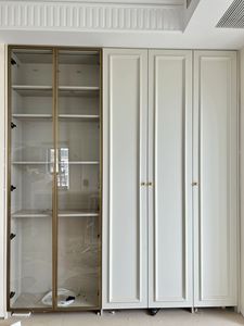 Otel Yatak Odası Duvar Seti için Basit Fransız Tarzı Çevre Dostu Beyaz Ahşap Dolap, Daire Ev için Büyük Kapasiteli Depolama - Product Image 2