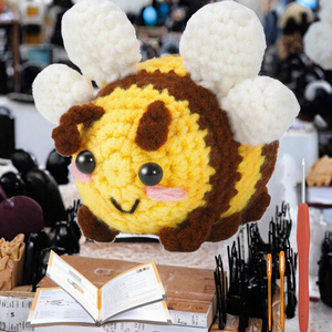 Nouveauté Kit de crochet pour débutants - Ensemble de fabrication artisanale de poupée animale DIY Fournitures de tricot tout-en-un pour breloques de sac à dos Cadeau - Product Image 3