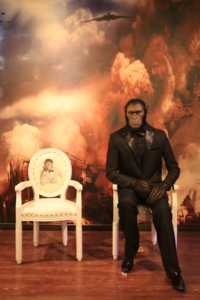 Cera realista para figuras de Gorilla, a la venta - Product Image 3