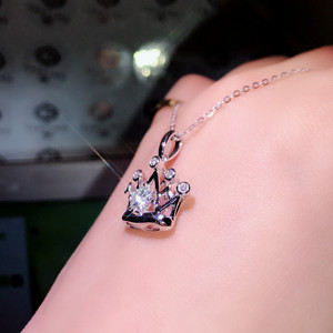 Collier pendentif couronne pour femmes, bijoux à pierres scintillantes, à la mode, à porter au quotidien, cadeau - Product Image 4