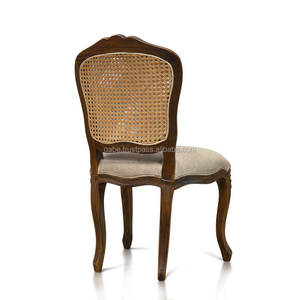 Chaise d'appoint en bois massif de style français, avec un siège rembourré foncé alliant charme classique et confort moderne - Product Image 4