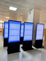 49 Zoll LCD-Kiosk-Totem-Bildschirm Touchscreen Ultra-Dünner Freistehender Digitaler Werbeplayer 1920x1080 Auflösung 500cd/m