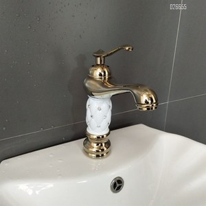 Robinet de lavabo européen tout en laiton Salle de bain froide et chaude Robinets de lavabo <span class=keywords><strong>hors</strong></span> <span class=keywords><strong>sol</strong></span> en laiton de style européen - Product Image 2