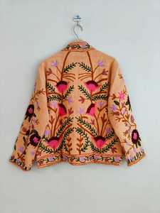 เสื้อแจ็คเก็ตผ้าฝ้ายซูซานีปักลายดอกไม้สไตล์โบฮีเมียนสำหรับผู้หญิง งานแฮนด์เมด แฟชั่นบูติกสำหรับฤดูใบไม้ผลิ - Product Image 4