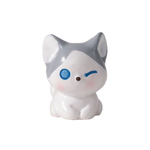 Artisanat décoratif en résine Weij micro-paysage, petites figurines de dessins animés mignonnes pour bureau, petits chats pour voiture - Product Image 5