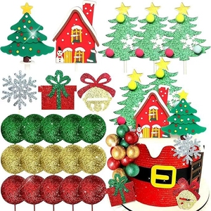 Set de Adornos para Pastel de Árbol de Navidad y Casa de Jengibre con Bolas Verdes y Rojas y Decoraciones de Copos de Nieve para Postres Festivos - Product Image 4