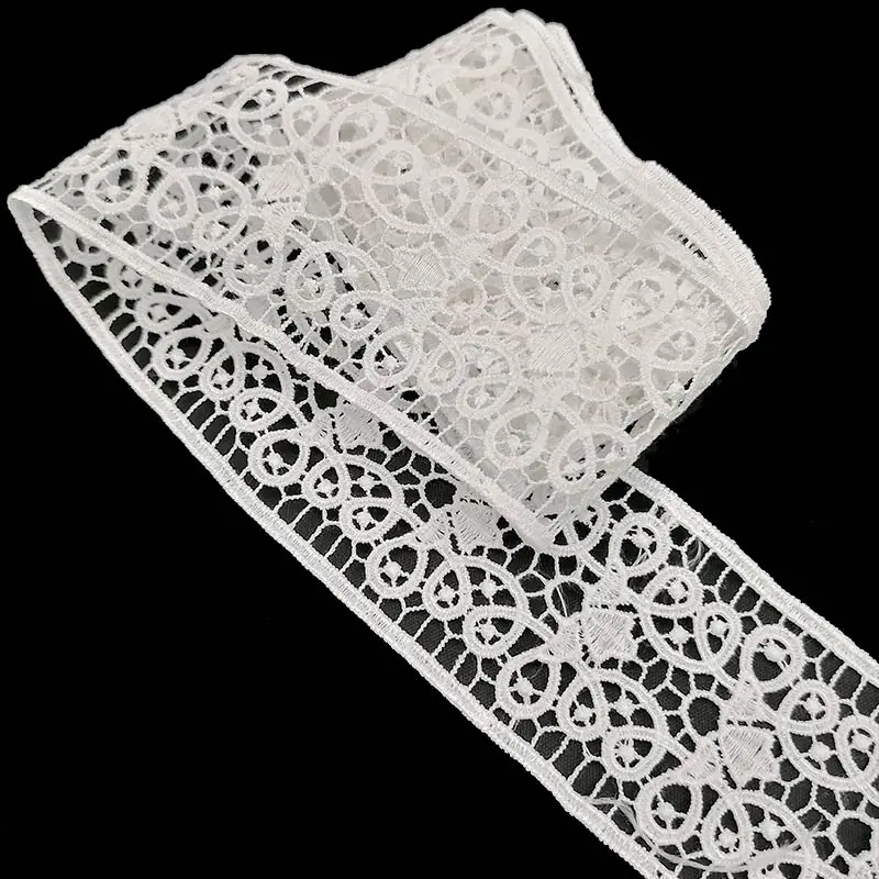 Fabrik Großhandel individuelle weiße Baumwolle Blume Stickerei Spitzen-Schneidband für Kleid