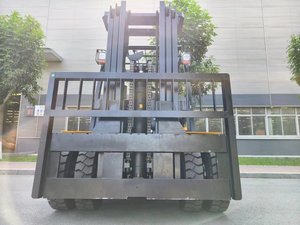 Factory Price 7 Ton Diesel <strong>Forklift</strong> 7000kg Fork Lift Truck with Spare <strong>Parts</strong> - Product Image 3