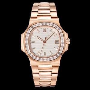 Montre mécanique de luxe ton platine avec diamants personnalisés gravés horizontalement, idéale pour les personnes importantes, cadeau d'anniversaire - Product Image 1