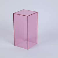 Boîte acrylique personnalisée anti-poussière de couleur vert bleu rose rouge pour le stockage des collections d'affichage