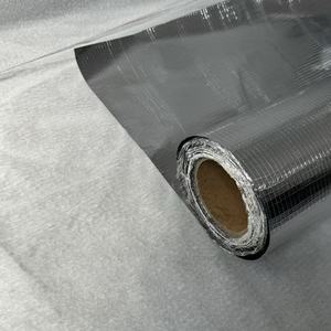 Film réfléchissant thermique ignifuge en aluminium renforcé <span class=keywords><strong>de</strong></span> fibres <span class=keywords><strong>de</strong></span> <span class=keywords><strong>verre</strong></span> haute résistance pour l'isolation des conduites <span class=keywords><strong>de</strong></span> climatisation - Product Image 2
