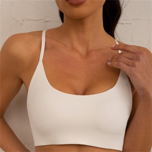 Set Yoga Custom Feel 5 Pezzi con Collo Tondo, Completo Sportivo <span class=keywords><strong>Slim</strong></span>-<span class=keywords><strong>Fit</strong></span> per Palestra e Corsa, Abbigliamento Yoga con Reggiseno Sportivo da Donna - Product Image 1