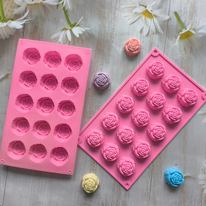 15 mini <span class=keywords><strong>moule</strong></span> à gâteau en silicone jetable en forme de rose pour le bricolage bonbons pouding savon chocolat cuisson - Product Image 1