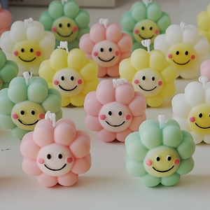 Vela Aromática Decorativa para el Hogar, Creativa, para Cumpleaños, Festivales y Fiestas, con Diseño <span class=keywords><strong>de</strong></span> Girasol Sonriente, Venta al por Mayor - Product Image 1