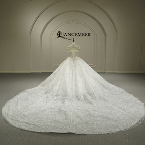 ชุดแต่งงานทรงบอลกาวน์แบบยาวลากพื้น ประดับด้วยคริสตัลและเลื่อมแบบไม่มีสายรัด รุ่น Gt26018 สไตล์เจ้าหญิง โรแมนติก สง่างาม - Product Image 5