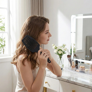 <span class=keywords><strong>Brosse</strong></span> à <span class=keywords><strong>cheveux</strong></span> démêlante incurvée avec logo personnalisé, poils de sanglier et nylon, conception creuse, vente en gros pour salon (OEM) - Product Image 4