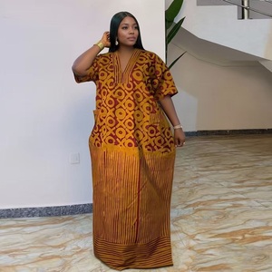 Robe longue ample en tissu imprimé africain pour femme, style ethnique, respirante, pour fête, collection été 2026 - Product Image 4