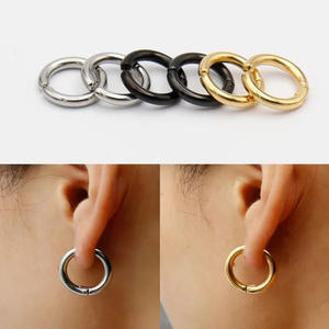 Pendientes de aro con clip de acero de titanio, negro, plateado, dorado, joyería de moda unisex, sin perforación, para mujeres y hombres - Product Image 2