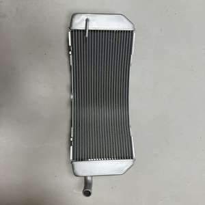 Système de Refroidissement de Radiateur Personnalisé pour YAMAHA <span class=keywords><strong>Tmax</strong></span> 2012-2016 & pour Motos <span class=keywords><strong>KTM</strong></span> DUCATI - Product Image 2