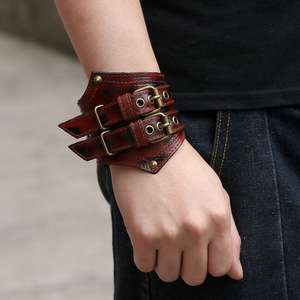 Bracelet en cuir de vache de style rock et rétro, bracelet double couche en cuir de vache pour hommes, bracelet large en cuir, bracelet haut de gamme et polyvalent - Product Image 3