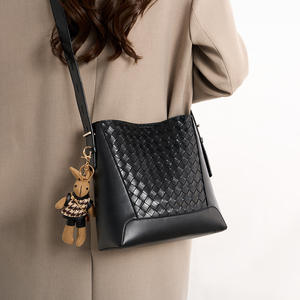 Sacs à main en cuir PU tissé de style 2026, grande capacité, sac seau pour femme, bandoulière - Product Image 2