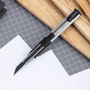 Cuchilla multiusos Deli de 9 mm con punta en pico y ángulo de 30 grados para cortar película, cuero y papel tapiz - Product Image 3
