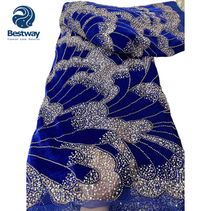 <span class=keywords><strong>2025</strong></span> Nieuwste Modenet Met Fluwelen Kralen Sequentie Kant Stof Mooie Vrouwen Zwaar Net Fluwelen Kralen Partykant - Product Image 1