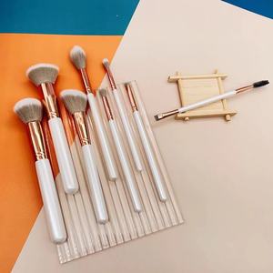 ชุดแปรงแต่งหน้า 8 ชิ้น ด้ามไม้สีขาว หัวแปรงอะลูมิเนียม ขนแปรงสังเคราะห์ รับทำโลโก้ แปรงแต่งหน้าสำหรับผู้หญิงมืออาชีพ - Product Image 2