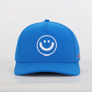 Gorro de camionero de Golf de 5 paneles estructurado con bordado de cara sonriente de alta calidad Unisex personalizado, gorras deportivas con agujeros cortados a láser transpirables - Product Image 2