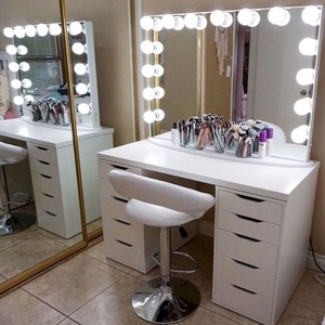 Table de maquillage moderne simple en bois de haute qualité avec miroir éclairé - Product Image 3
