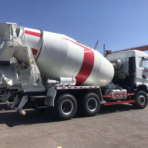 Camión Mezclador de Concreto SY306C-8Y de 6m con Motor y Caja de Cambios de Alta Eficiencia para Uso en Construcción - Product Image 1