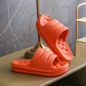 Sandales légères antidérapantes pour femmes, semelle épaisse et souple, pantoufles d'intérieur en EVA de couleur unie - Product Image 4