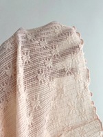 Ensemble deux pièces pour femmes : mini-robe plissée rose poudré et boléro à manches évasées, vente en gros, sur mesure