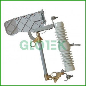 Disjoncteur porte-fusible de coupure de charge (LBFCO) pour ligne de transmission aérienne moyenne tension avec chute d'arc et protection de transformateur - Product Image 2