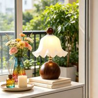 Lampe de chevet vintage de style européen avec chargeur USB tactile, veilleuse florale, lampe de table d'ambiance pour bureau et décoration intérieure