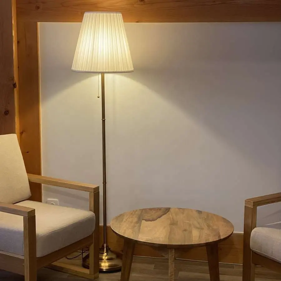 İskandinav ARSTID tarzı retro basit beyaz kumaş abajur ev dekoratif lamba oturma odası yatak ışık lüks zemin lambası altın