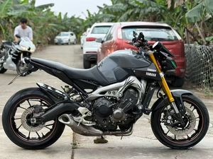 Motocyclette à essence d'occasion Yamaiha <span class=keywords><strong>MT</strong></span>-09 - Product Image 2