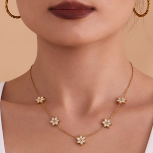 Phổ biến pháp phong cách thép không gỉ PVD mạ 18K vàng thời trang dát 5A Zircon sáu lá hoa với tua vòng cổ của phụ nữ - Product Image 1