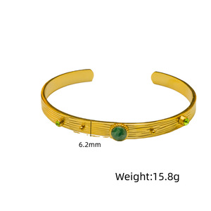 กำไลข้อมือผู้หญิงแบบเปิดประดับด้วยหินธรรมชาติ ชุบทอง 18K บนสแตนเลสสตีล ดีไซน์เรียบหรูจาก Zhixuan ป้องกันการแพ้ - Product Image 5