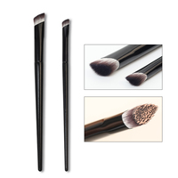 Pinceau de maquillage triangulaire simple OEM en vrac, noir, avec logo personnalisé, en poils synthétiques, pour fond de teint, surligneur, contour et correcteur