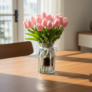 AM-AFC02 Elegante Ramo de Tulipanes Rosas con Tallos Verdes - Tulipanes Artificiales Realistas con Centros Amarillos Brillantes, Duraderos, para el Día de la Madre, Navidad - Product Image 3