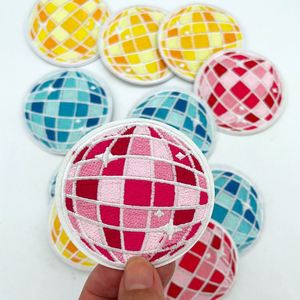 Nuevo Parche Bordado Termoadhesivo Brillante y Colorido con Diseño de Planeta Disco para Decoración de Ropa, Sombreros y Bolsos - Product Image 3