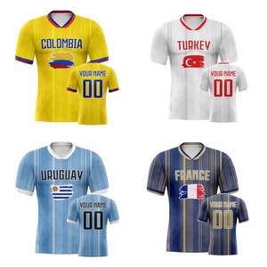 Ademend, warmte-overdrachtend bedrukt voetbaltenue unisex volwassenen, korte mouwen, zomer, 100% polyester - Product Image 1