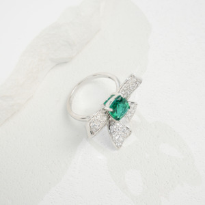 925 <b>silver</b> cultured <b>emerald</b> <b>ring</b> shines with a fashionable bow shape, an engagement and proposal daily gift to surprise girls L - Product Image 4