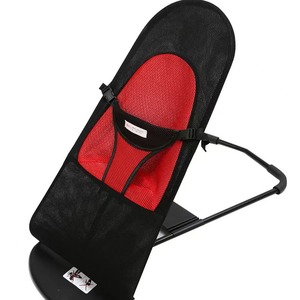 Chaise de <span class=keywords><strong>lit</strong></span> à bascule portable réglable pour animaux de compagnie Nouveau design <span class=keywords><strong>Lit</strong></span> pour <span class=keywords><strong>chien</strong></span> surélevé pliable avec tissu en maille Motif solide Effet <span class=keywords><strong>apaisant</strong></span> - Product Image 5